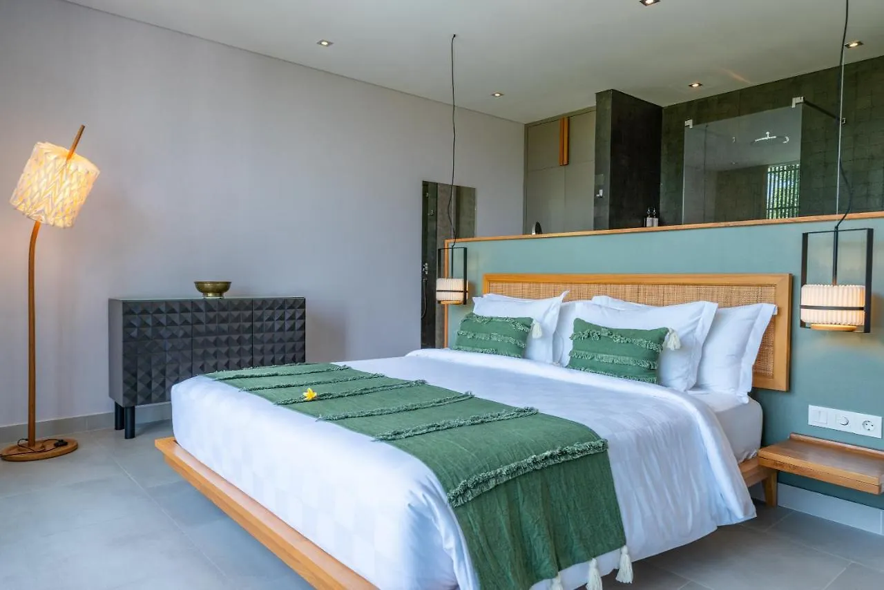 La Maison D'Ulysse - Luxury 4Br Villa Surrounded By Rice Paddies Kerobokan