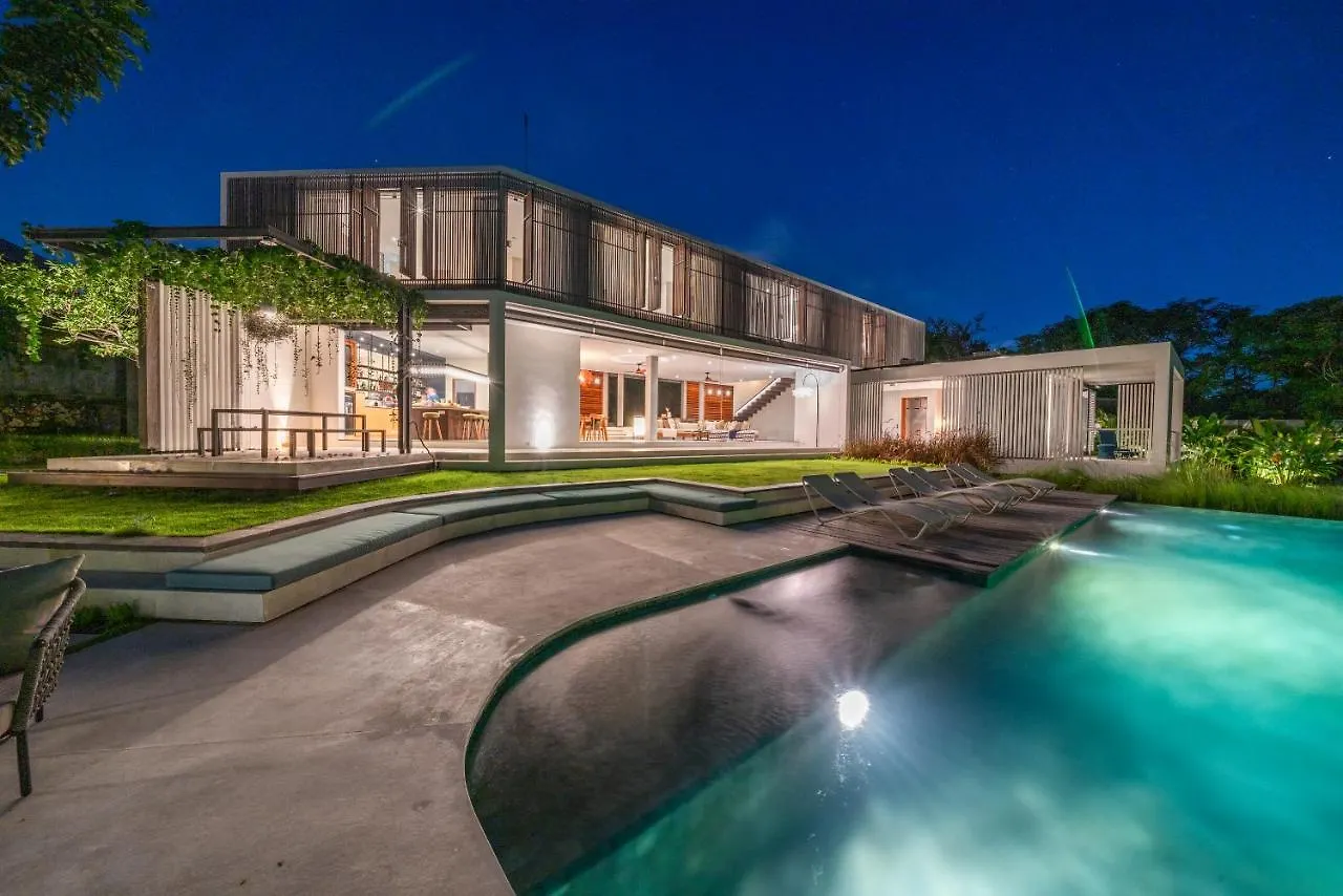 La Maison D'Ulysse - Luxury 4Br Villa Surrounded By Rice Paddies Kerobokan  Indonesia