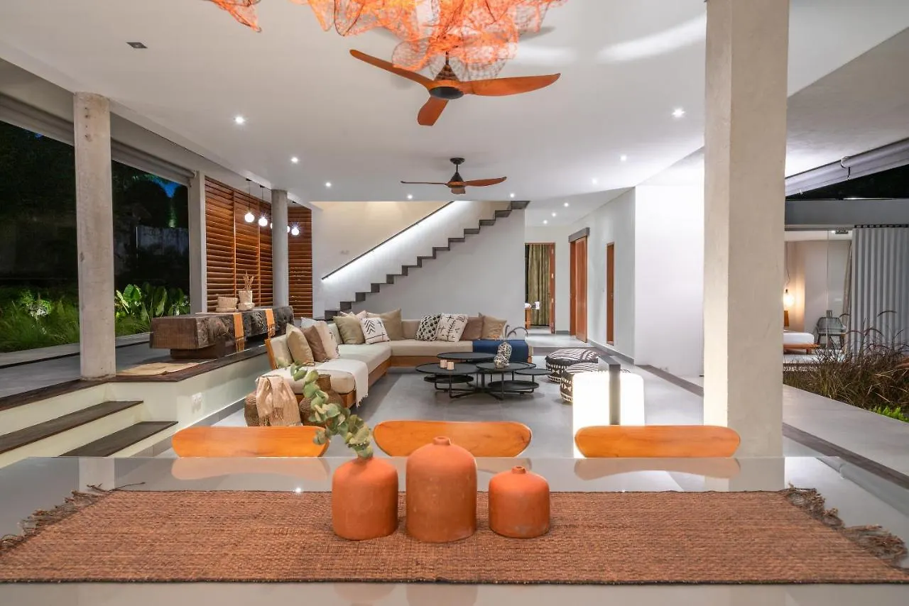 La Maison D'Ulysse - Luxury 4Br Villa Surrounded By Rice Paddies Kerobokan