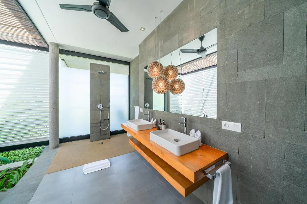 La Maison D'Ulysse - Luxury 4Br Villa Surrounded By Rice Paddies Kerobokan